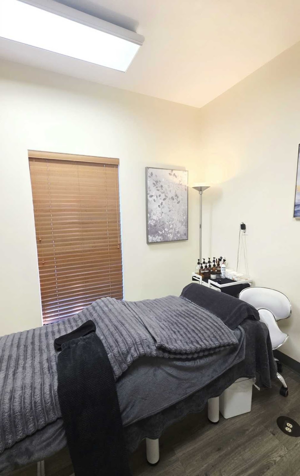 Dermave Spa - Beauty Spa in Jacksonville