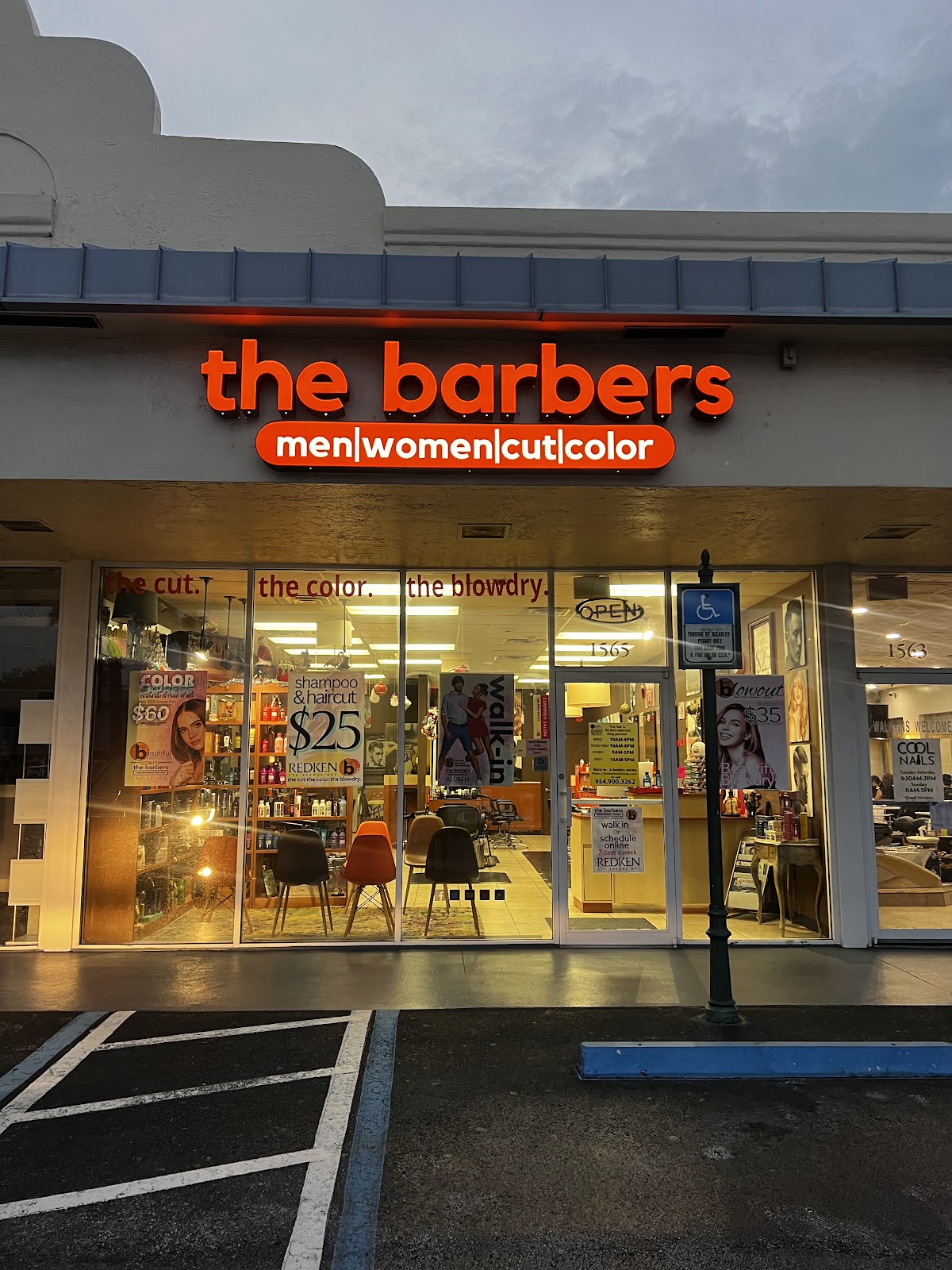 the barbers men|women|cut|color salon & barbershop - Barbershop in Fort Lauderdale
