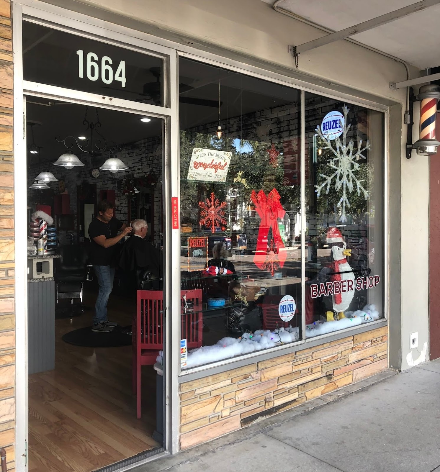 Dave's on Main Barbershop - Downtown Sarasota - Barbershop in Sarasota