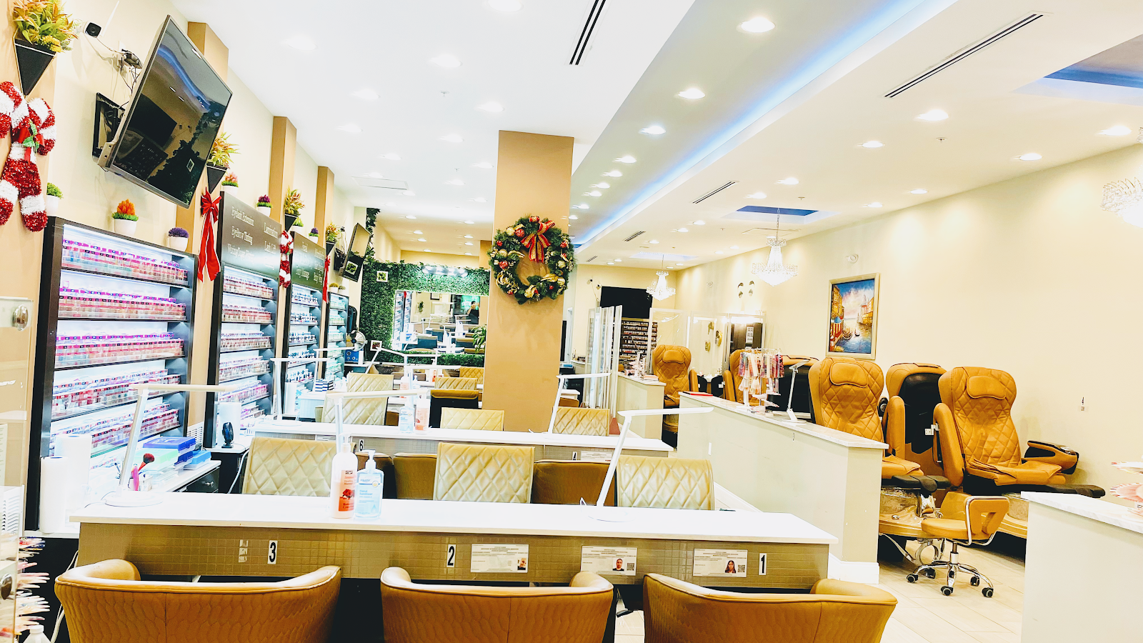 Noire Nail and Lash West Palm Beach - Nail Salon in West Palm Beach