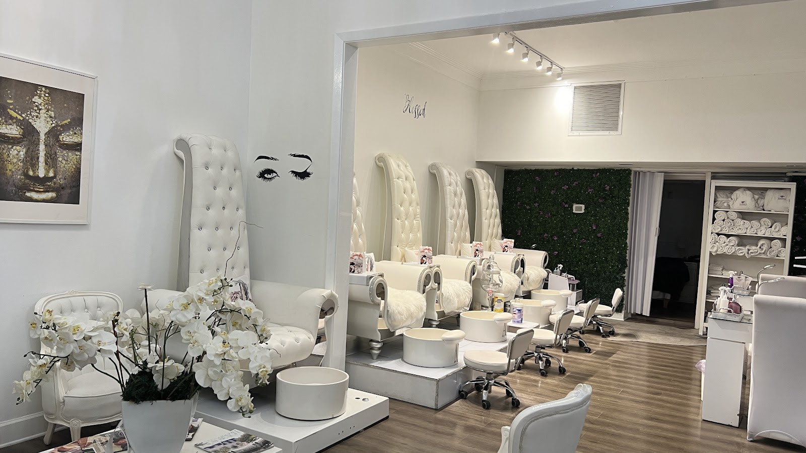 Winston’s nail and facial lounge - Nail Salon in West Palm Beach