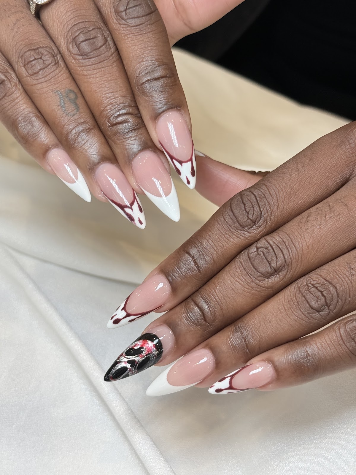 Lavish Nail Bar Buckhead - Nail Salon in Atlanta