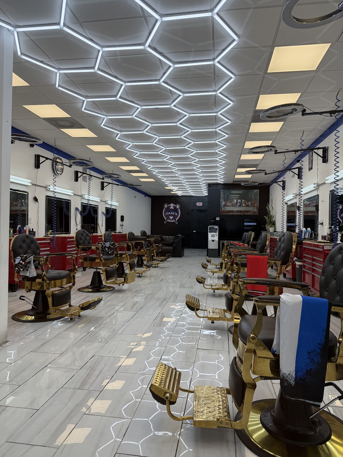 Dani's Barbershop - Barbershop in Savannah