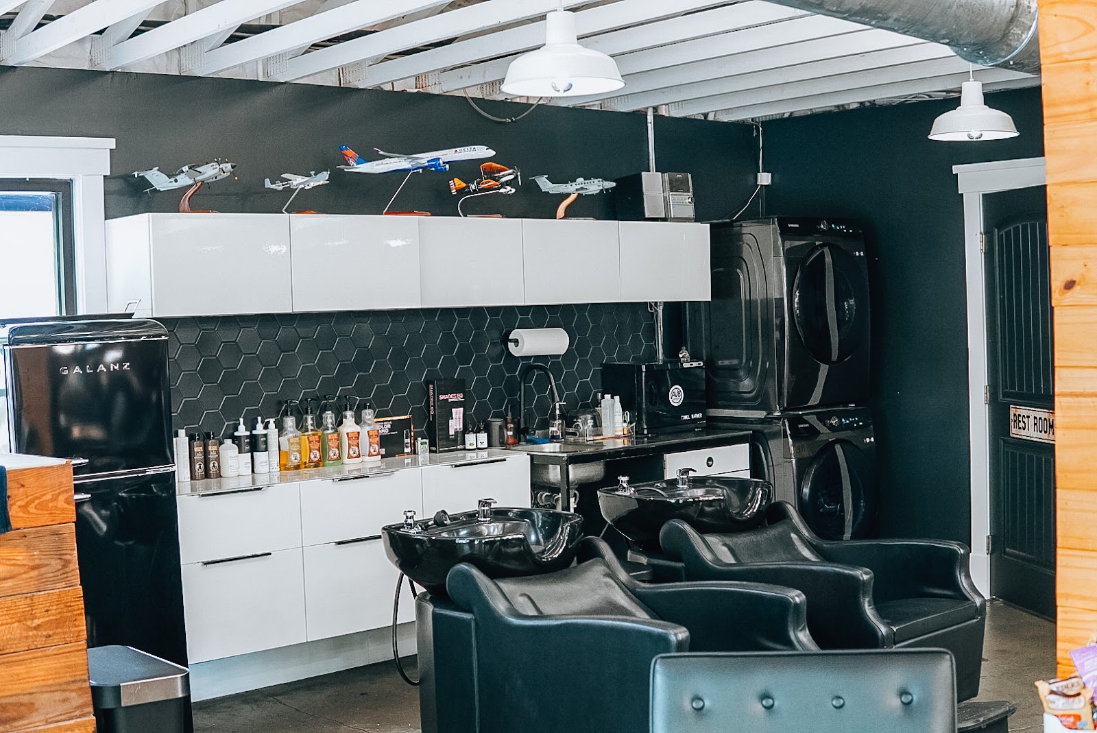 AV8 Barber - Hair Salon in Savannah