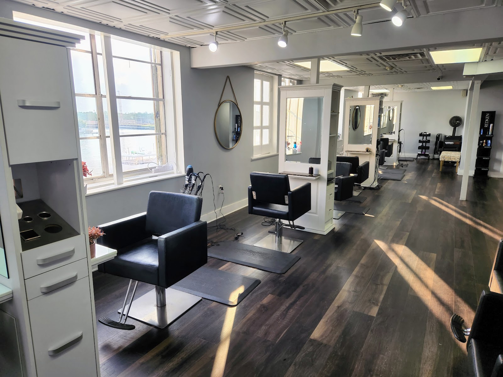 Roots Southern Salon - Hair Salon in Savannah