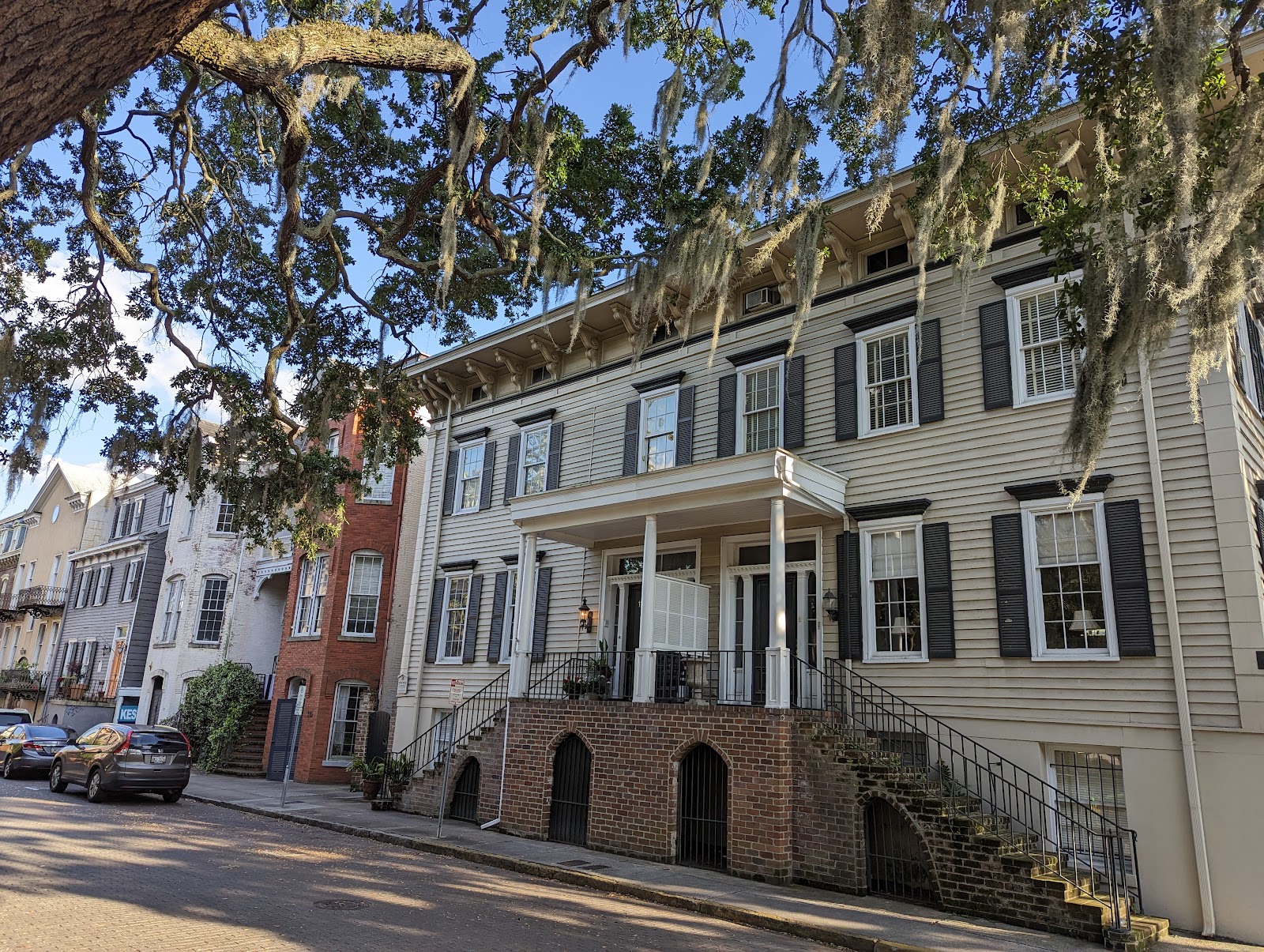 Salon Della Vita - Hair Salon in Savannah