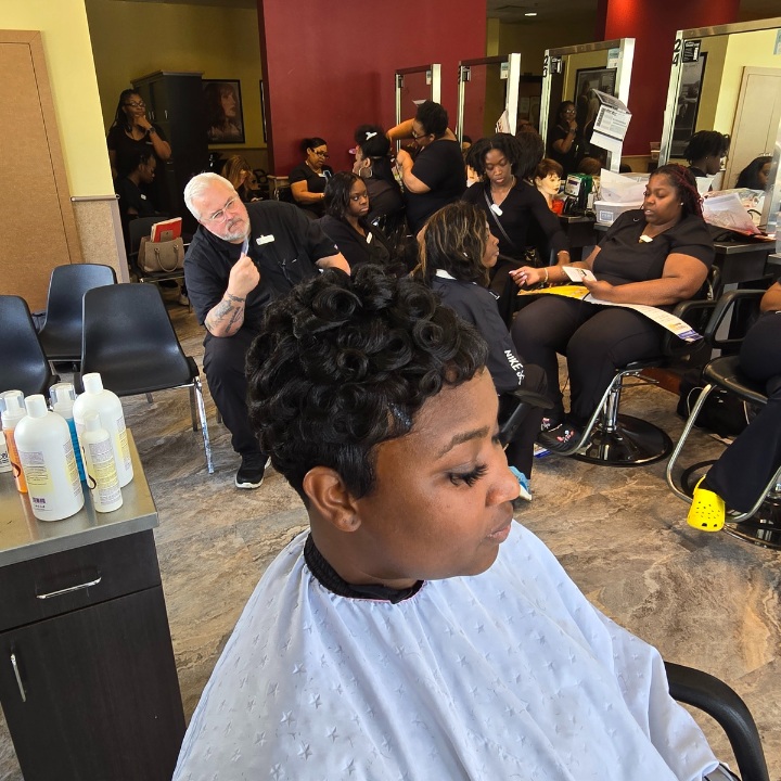 Glitz and Glam Hair Studio - Barbershop in Savannah