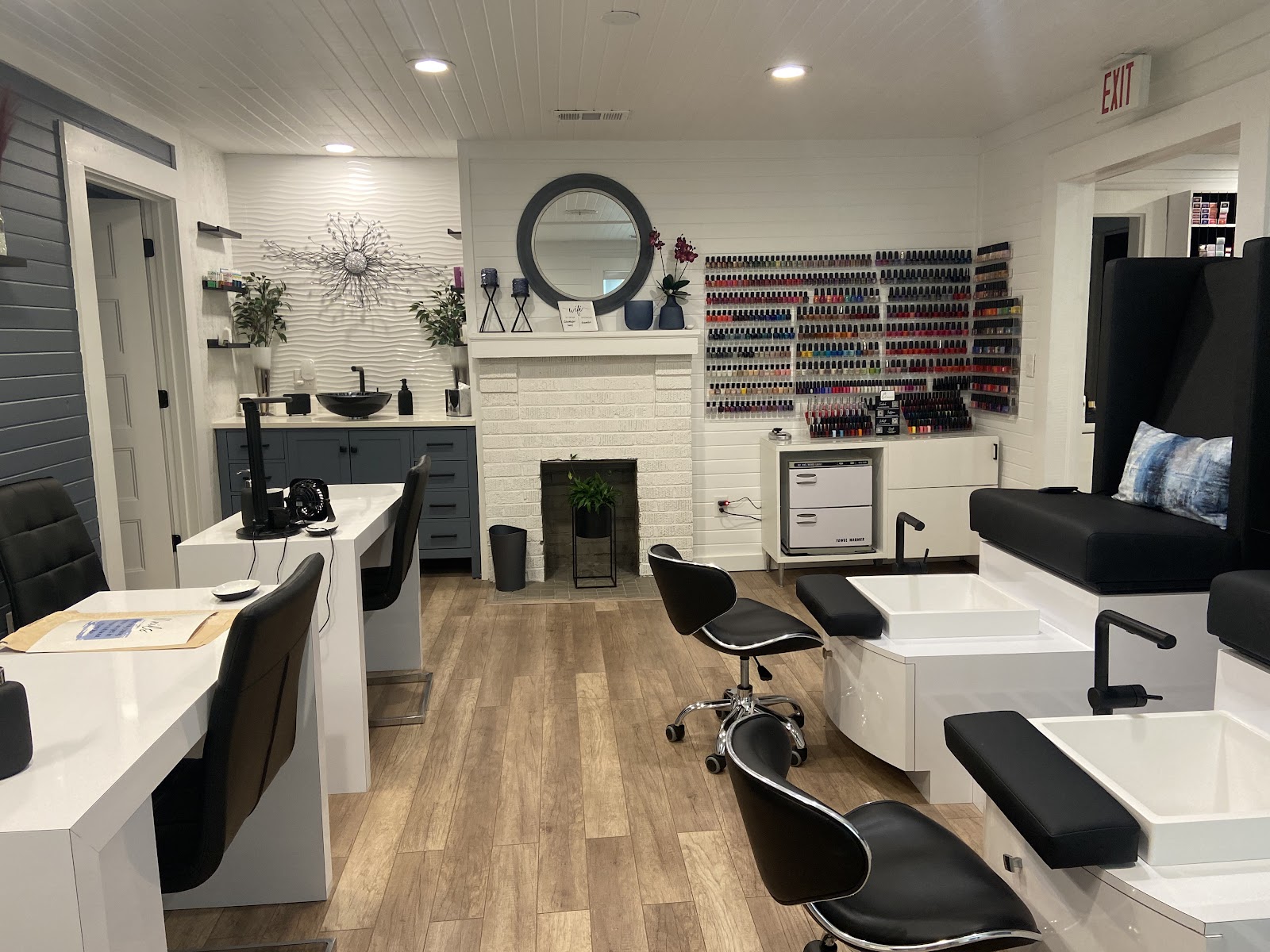 Chromatics Beauty Lab - Nail Salon in Columbus