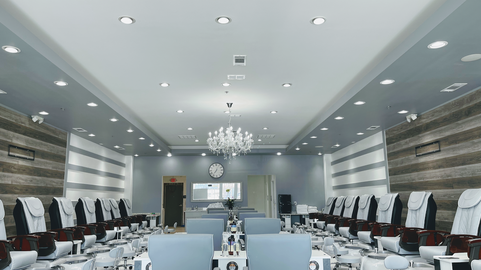 LUSH NAIL BAR - MACON - Beauty Spa in Macon