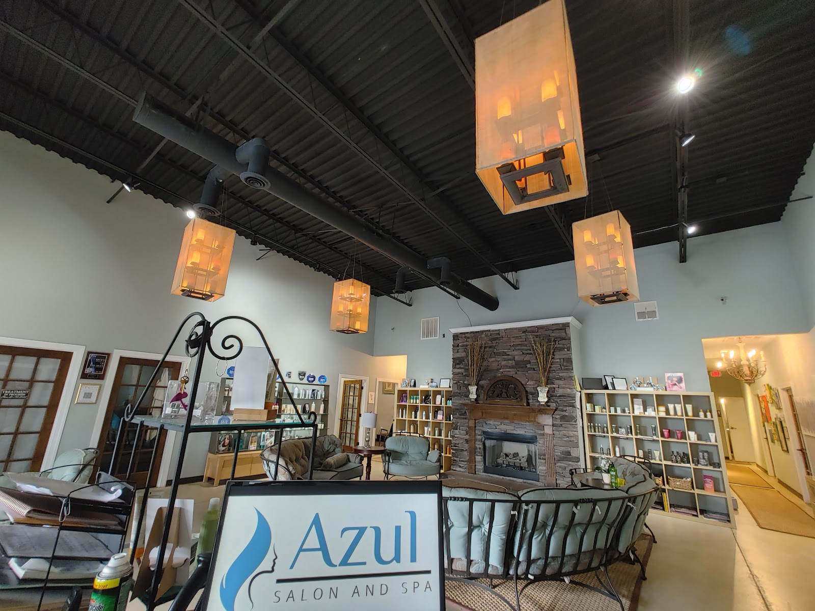 Azul Salon & Spa - Nail Salon in Macon