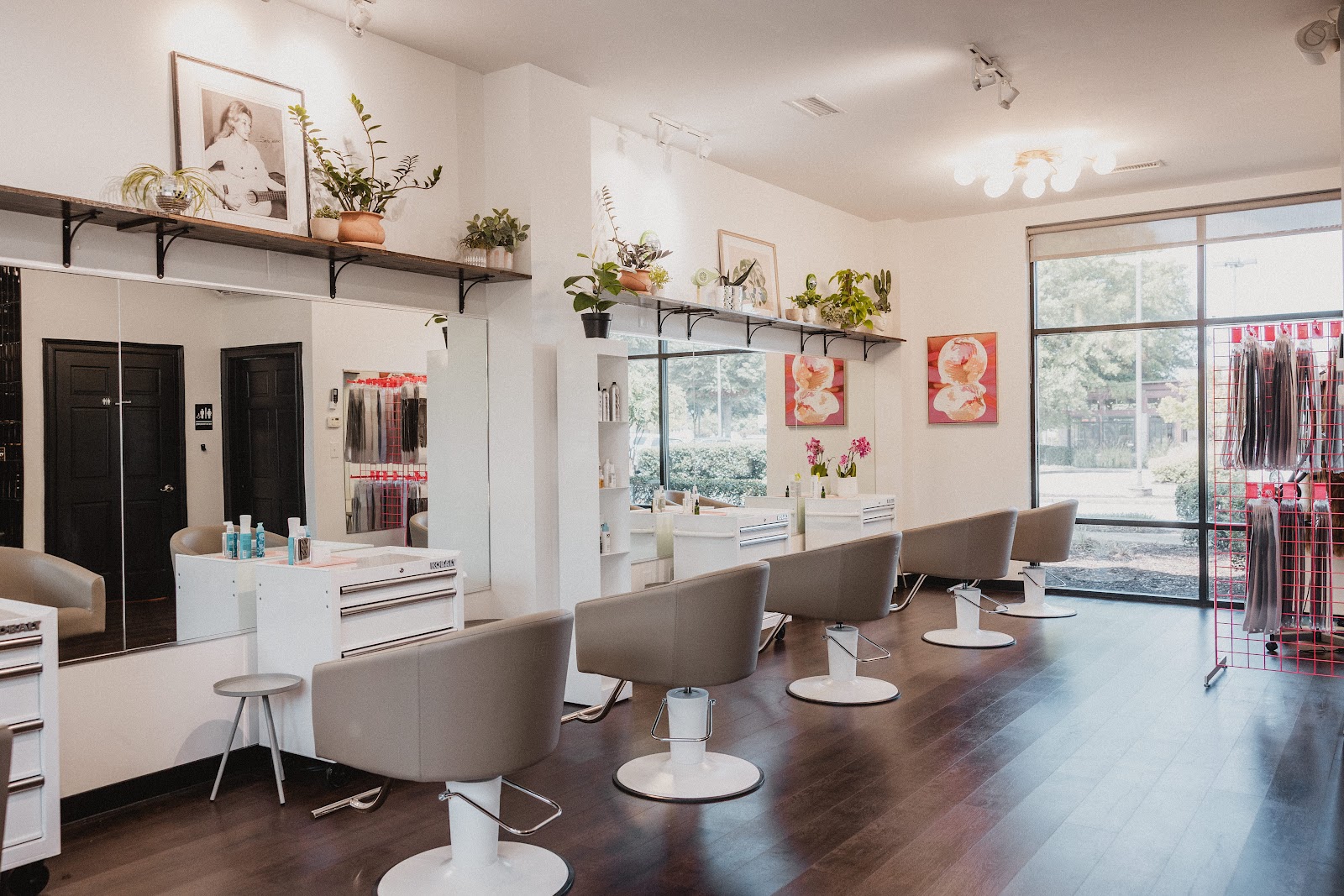 Hologram Salon - Hair Salon in Athens