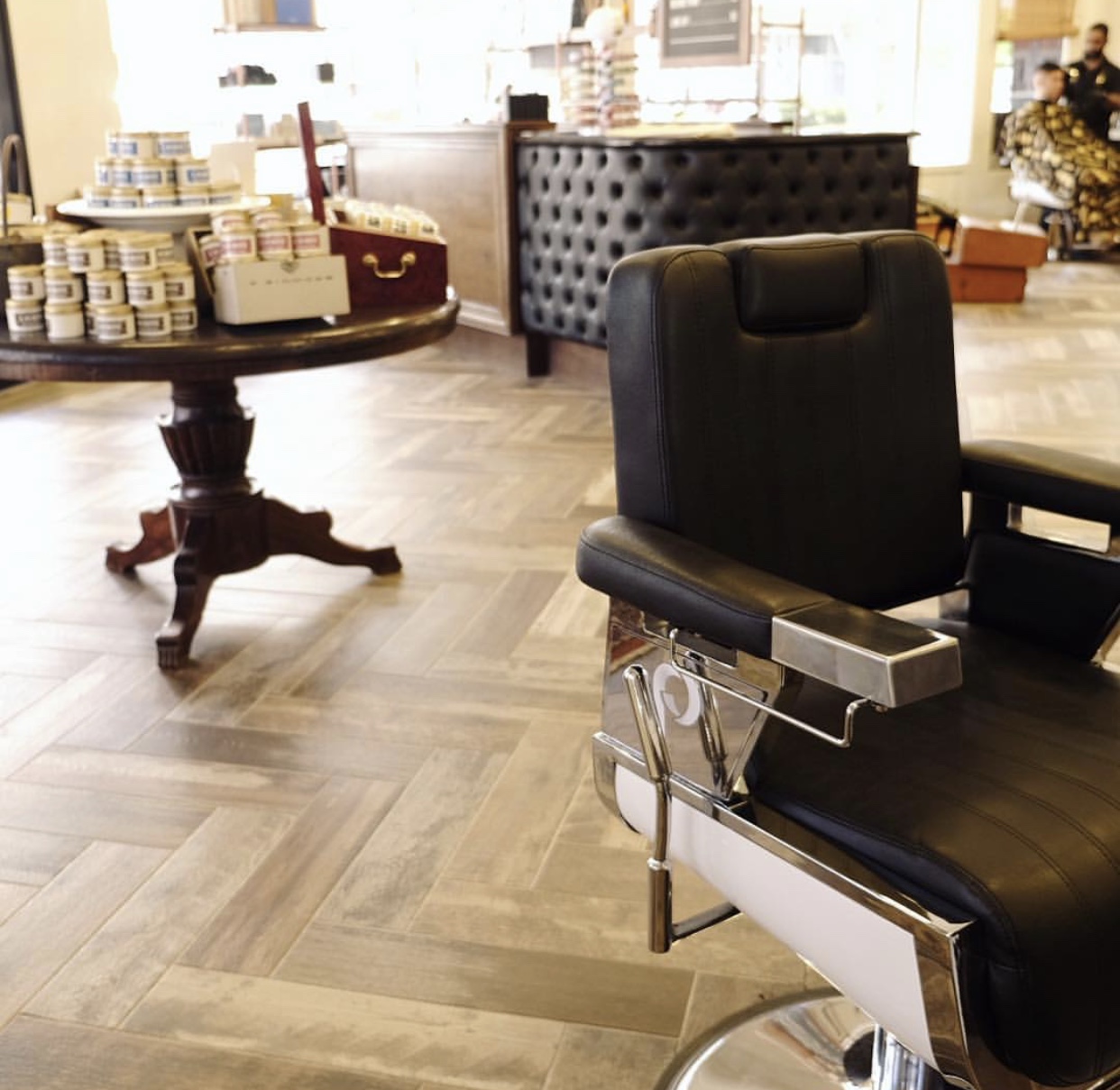 Mojo Barbershop - Barbershop in Honolulu