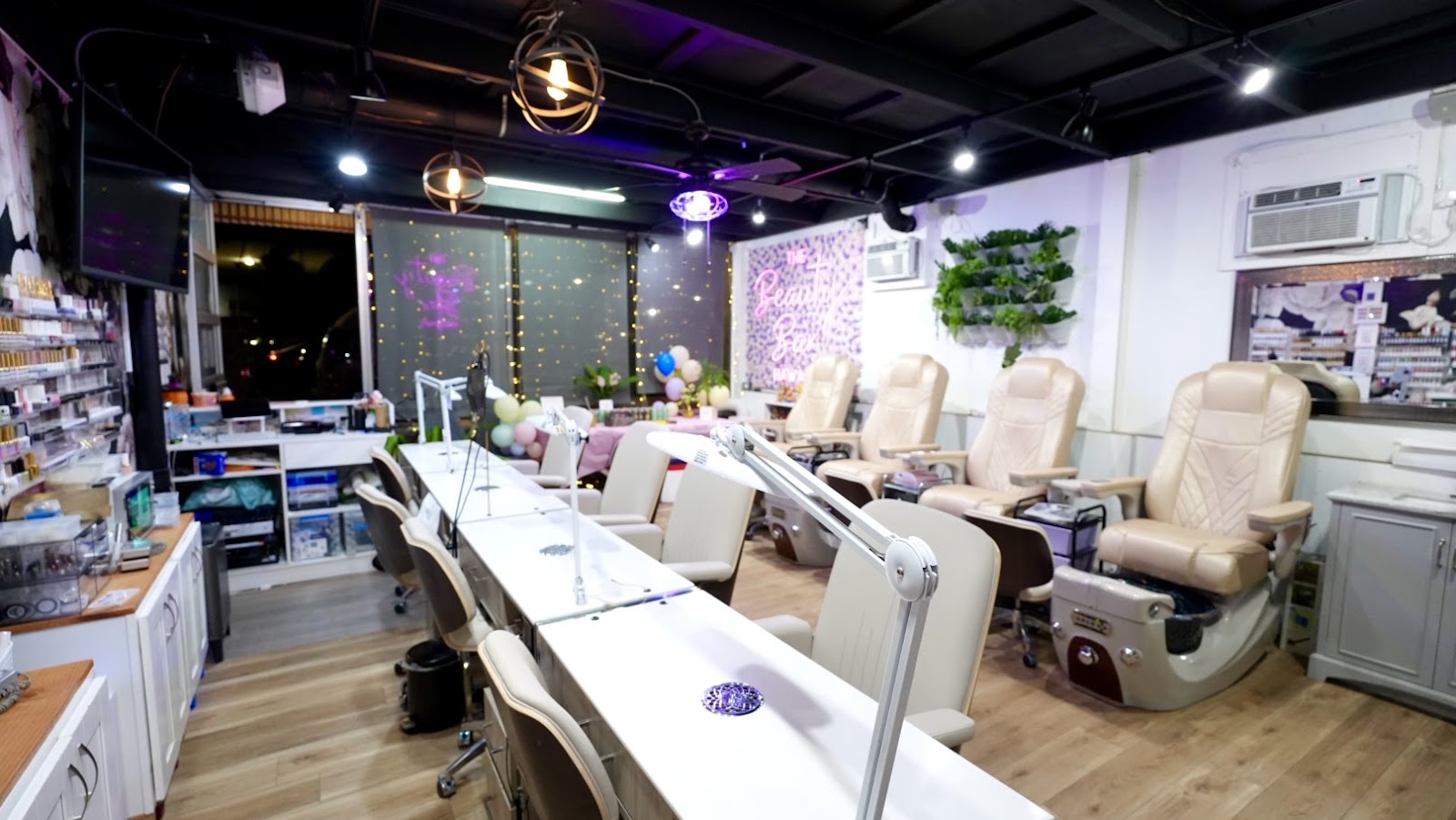 The Beauty Bar Hawai'i - Nail Salon in Honolulu