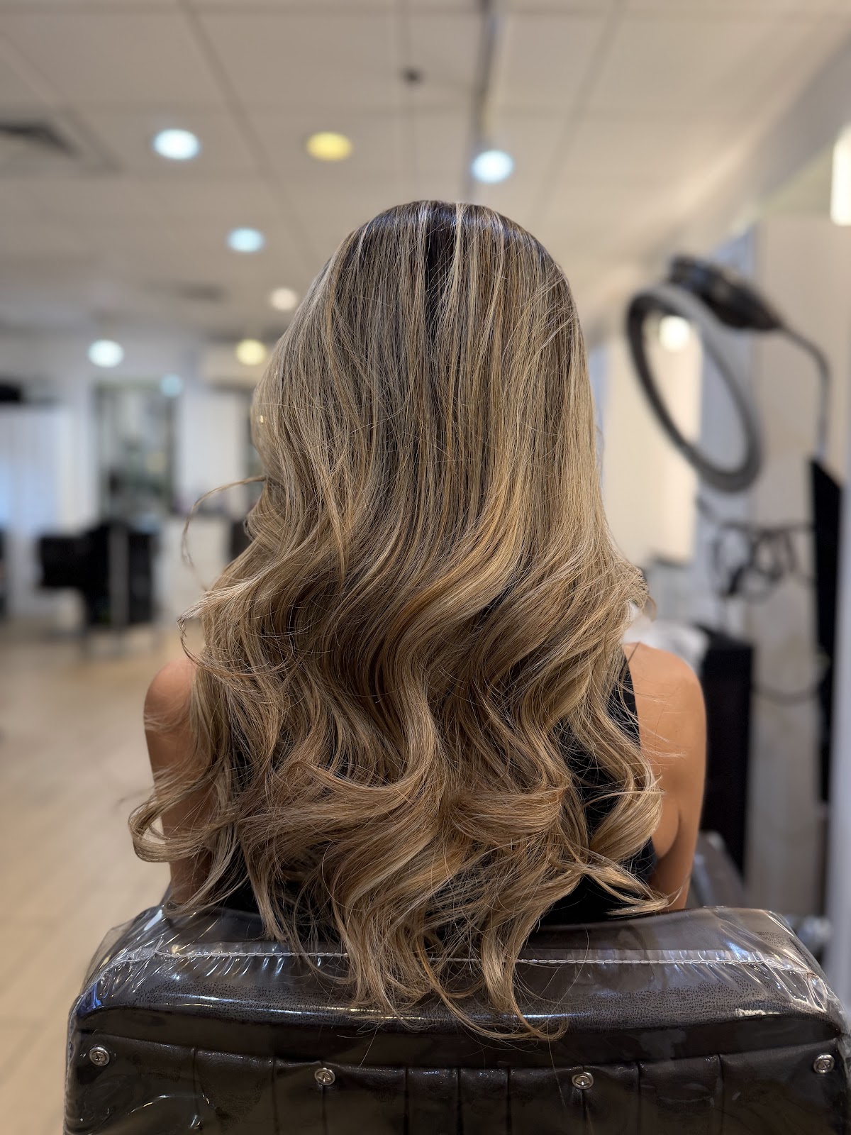 Salon Ava - Hair Salon in Honolulu