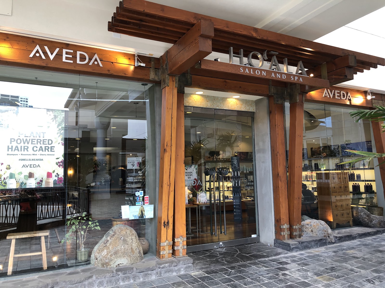Hoala Salon & Spa - Nail Salon in Honolulu