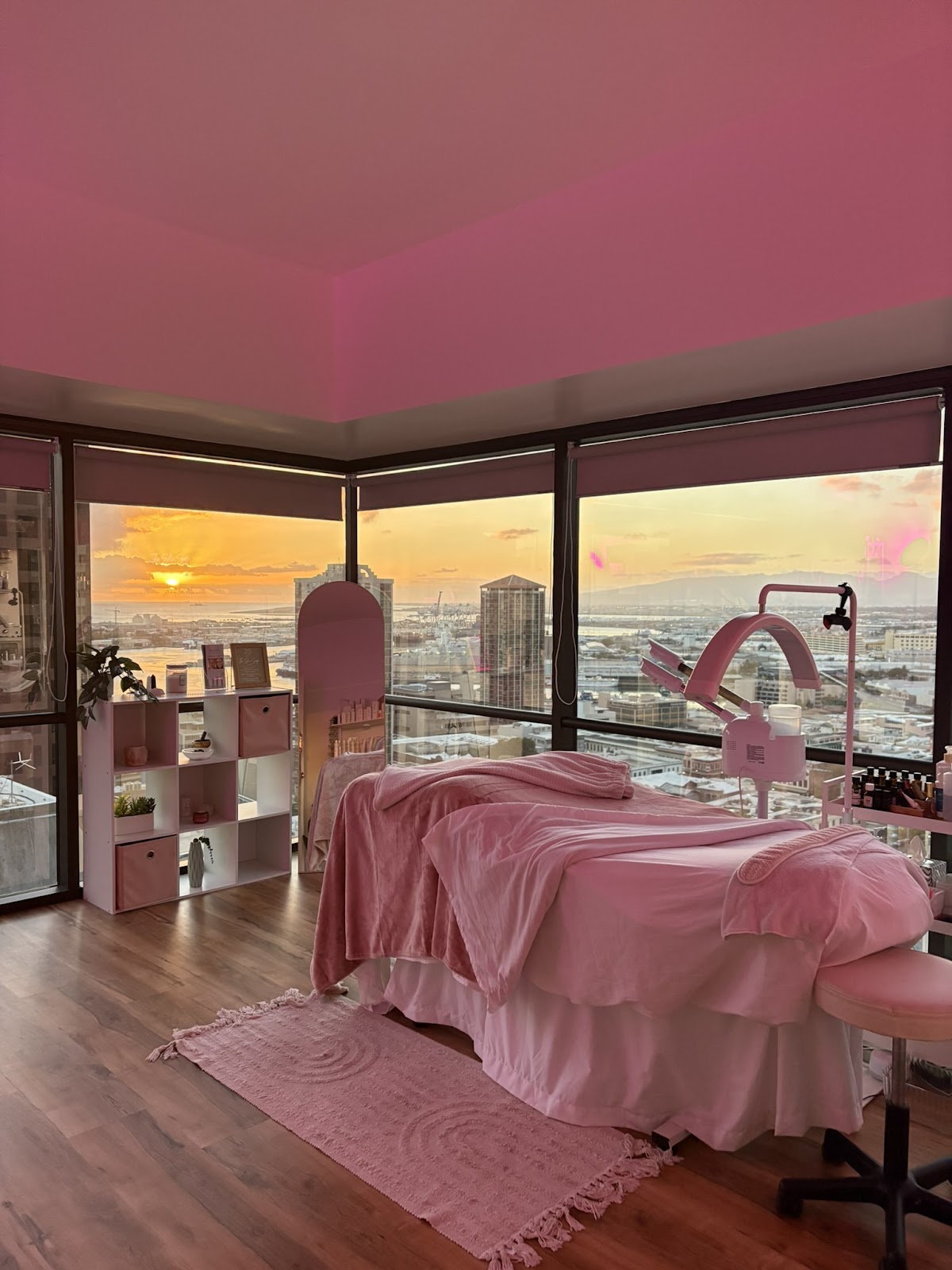 The Skin Sage Spa - Hair Salon in Honolulu