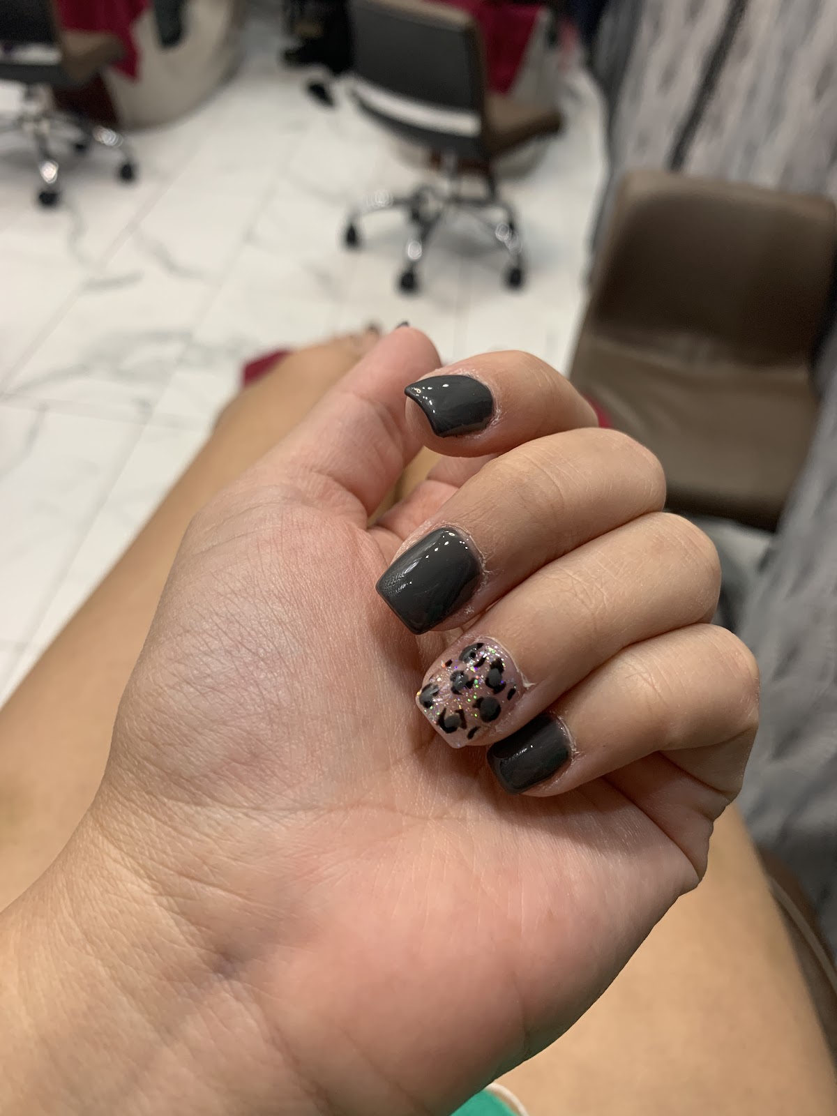 ESCAPE NAILS AND SPA - Nail Salon in Maui