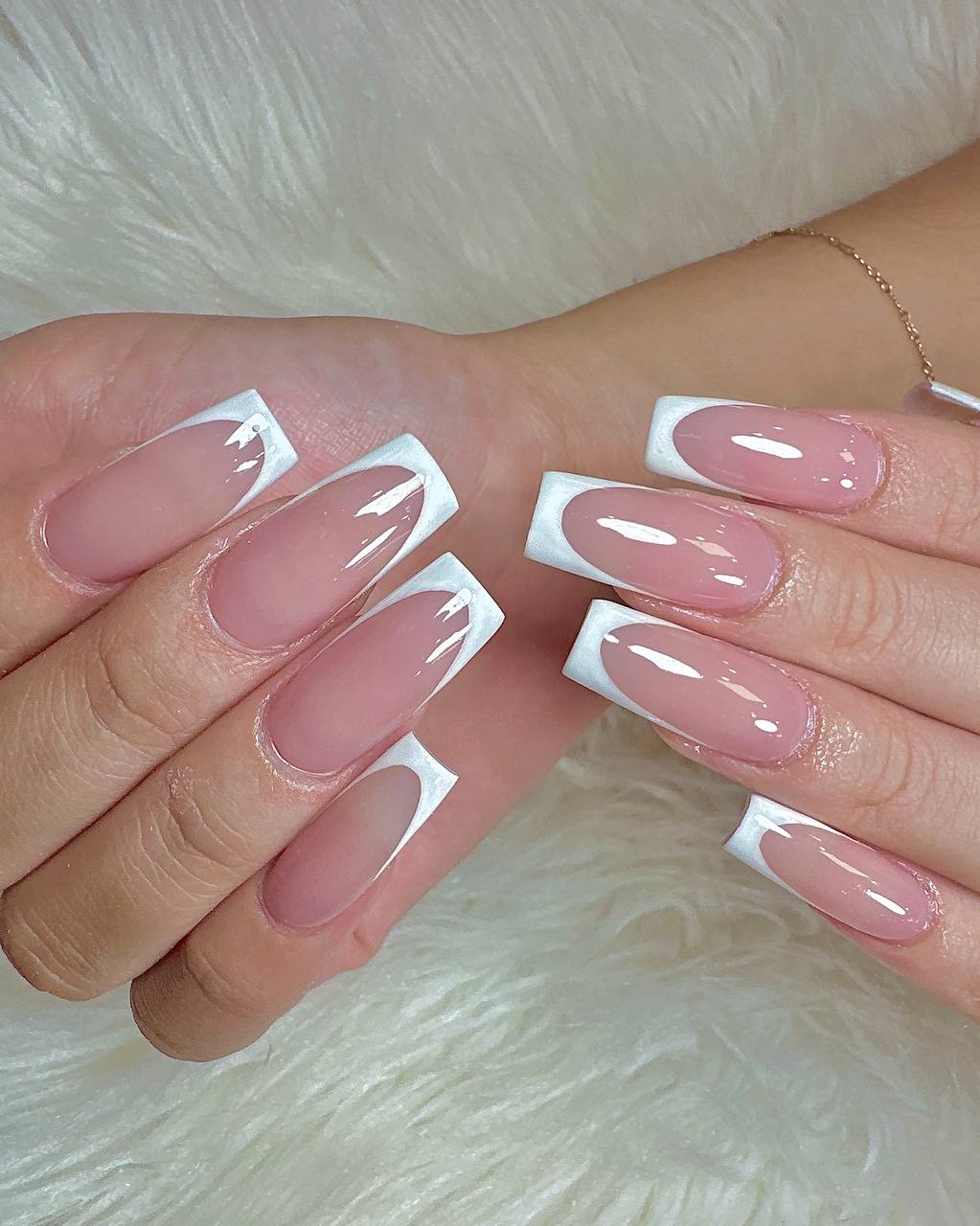 Lavish Nails & Spa - Nail Salon in Maui