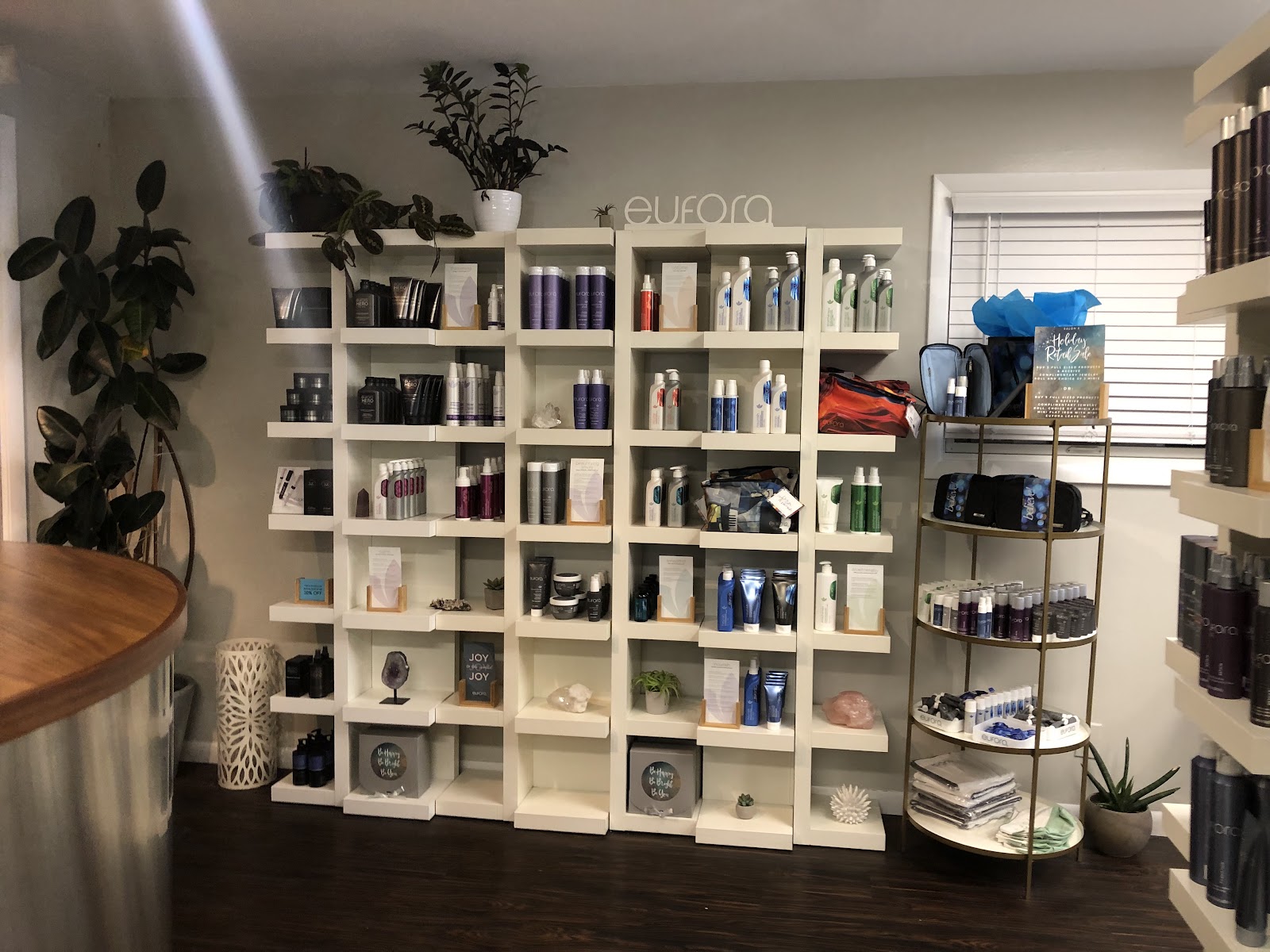 Salon 6 - Hair Salon in Indianapolis