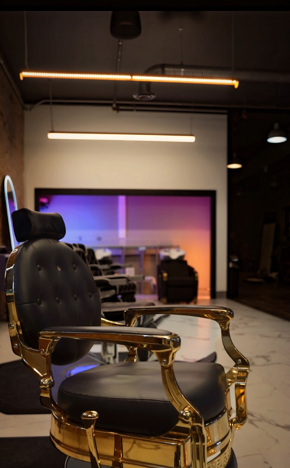 Legendary Lounge and Co. Barbershop - Barbershop in Fort Wayne