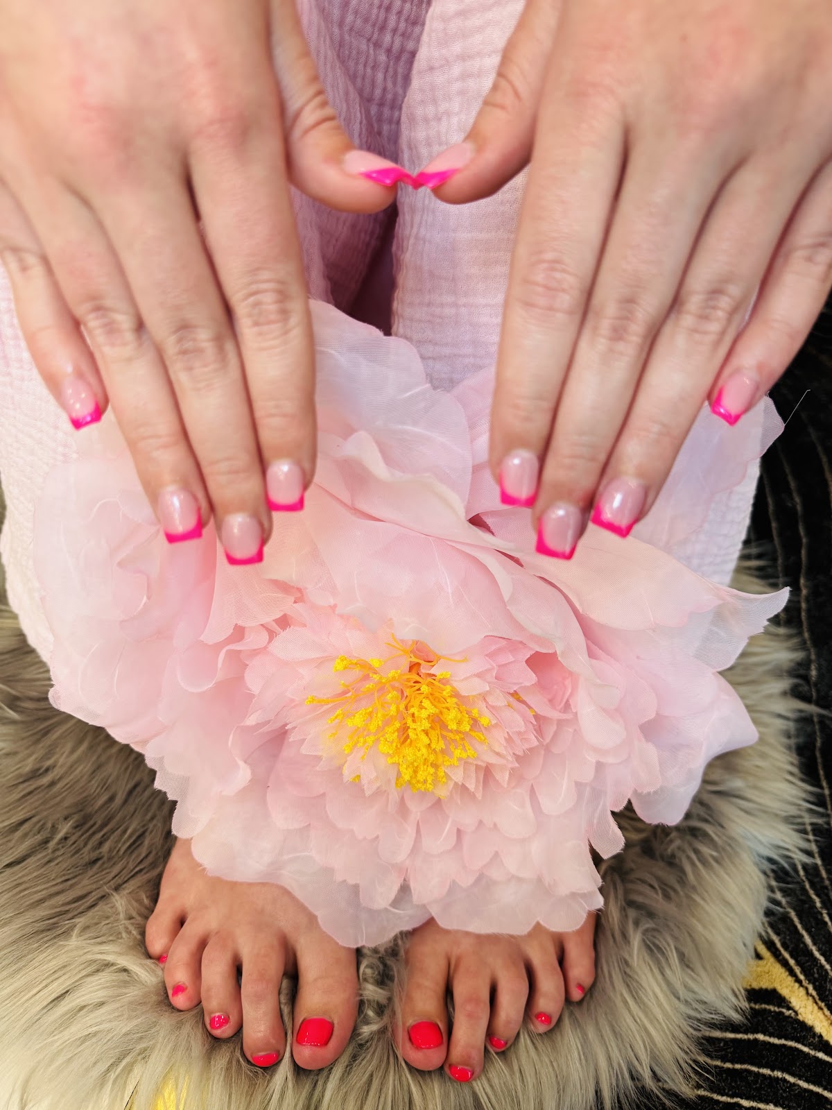 Queen's Lounge Glenbrook - Nail Salon in Fort Wayne