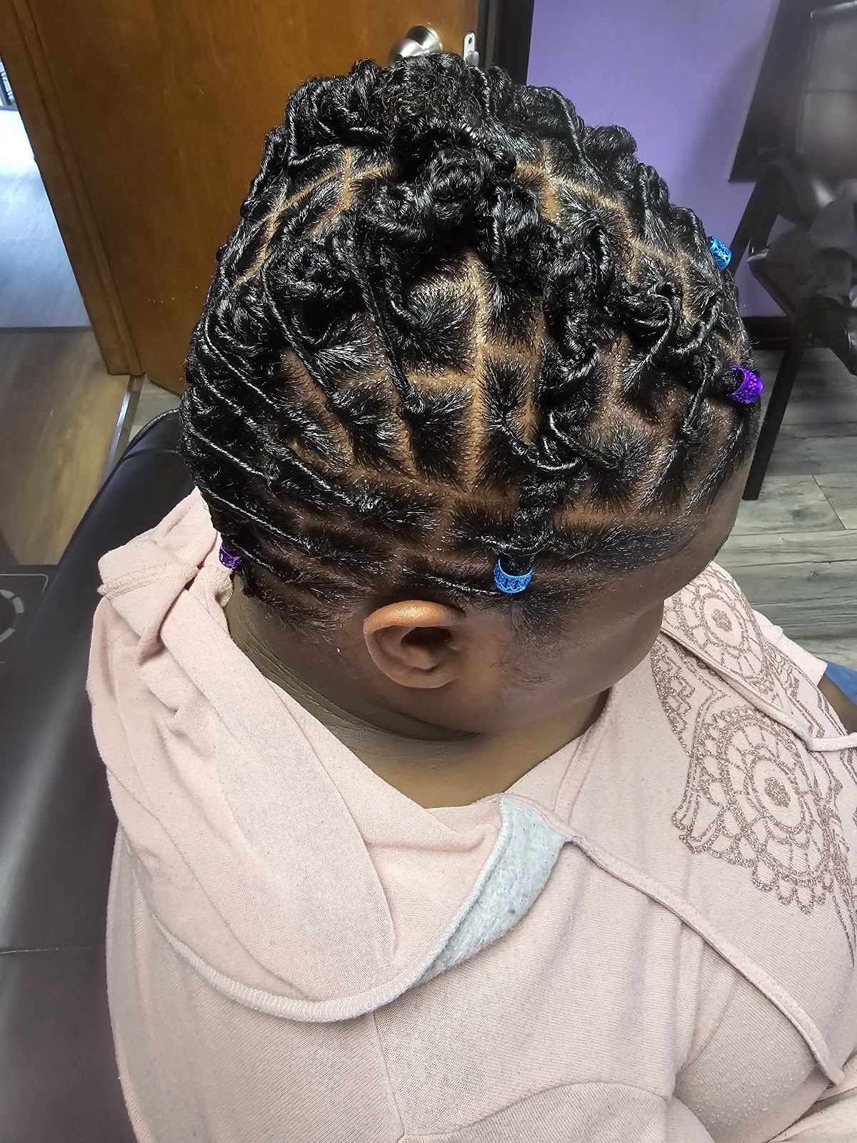 Genuine Groomings - Barbershop in Evansville