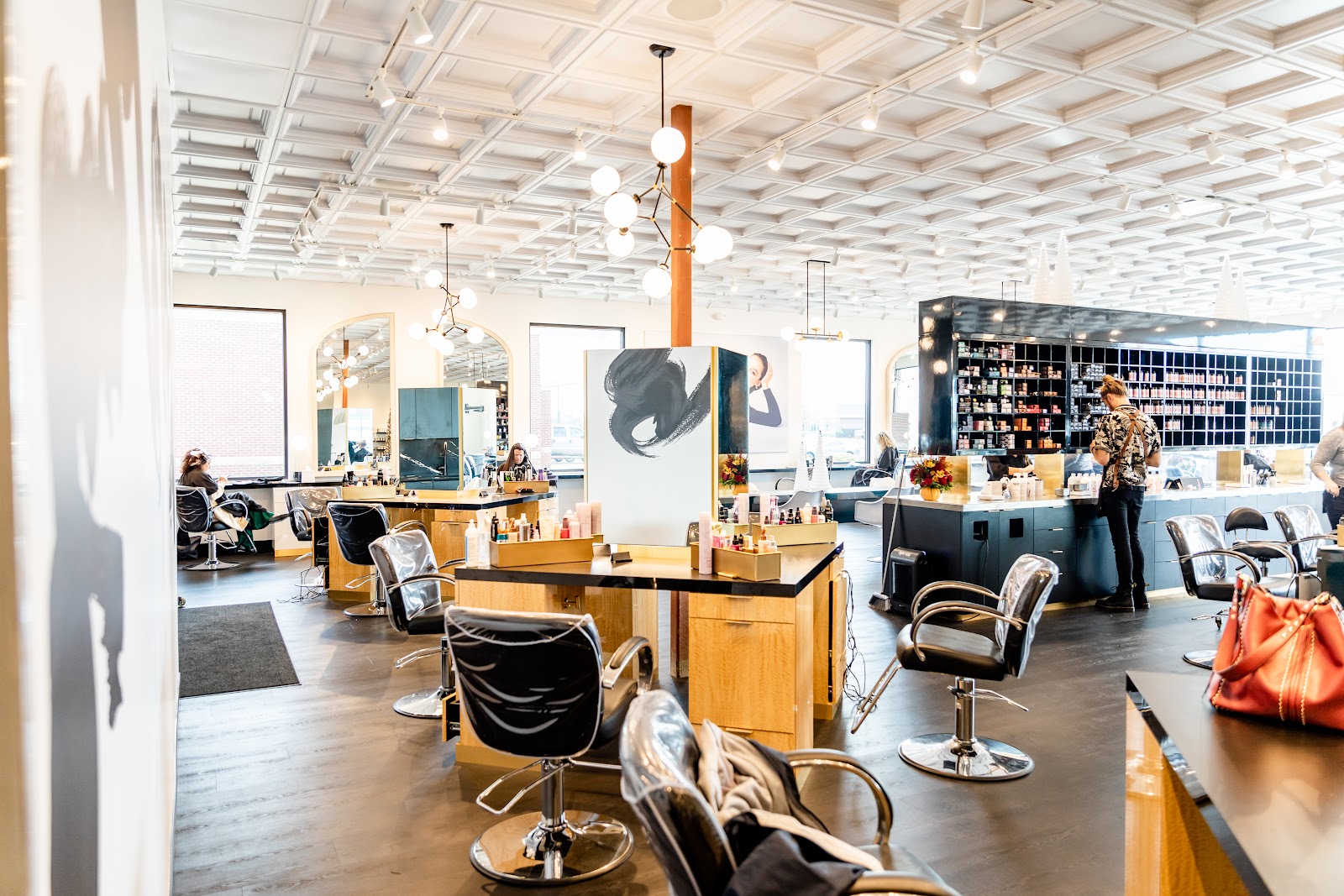 Shannon Aleksandr's Salon & Spa - Barbershop in Evansville