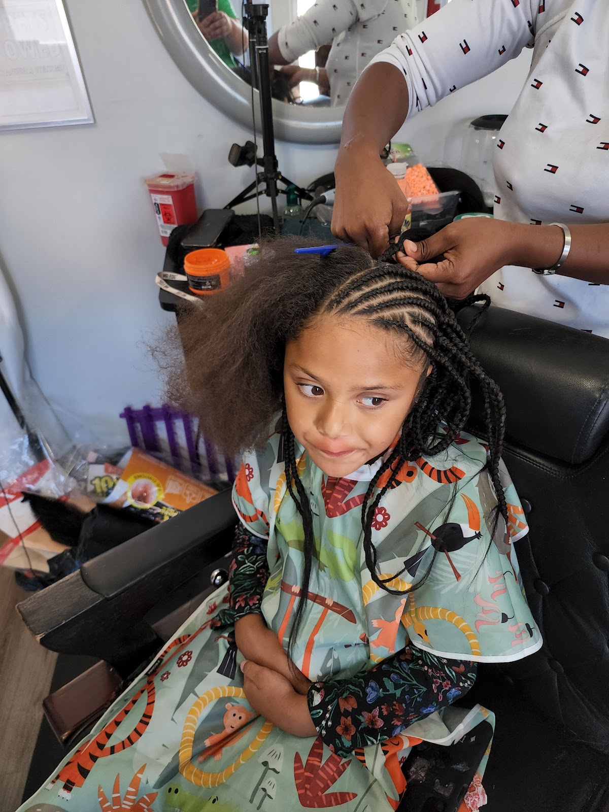 Fadez And Shadez Studio - Barbershop in South Bend