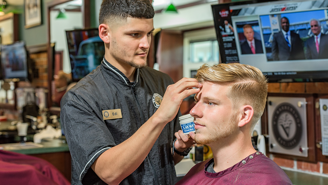 V's Barbershop - Bloomington - Barbershop in Bloomington