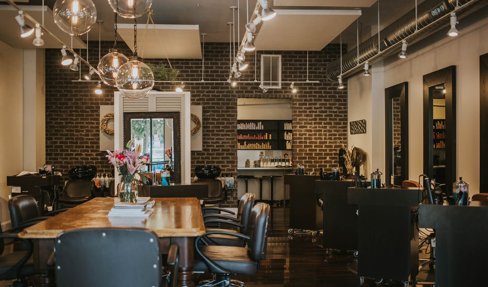 Mira Salon And Boutique Spa - Beauty Spa in Bloomington