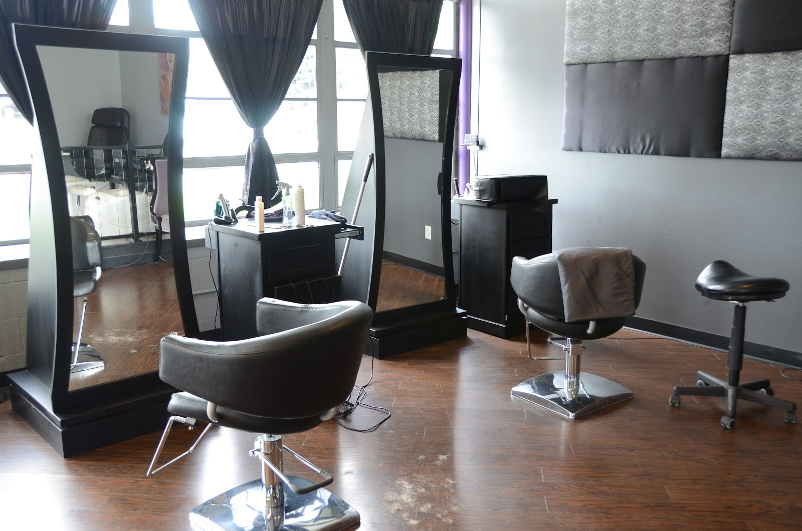 Senoj Salon - Hair Salon in Bloomington