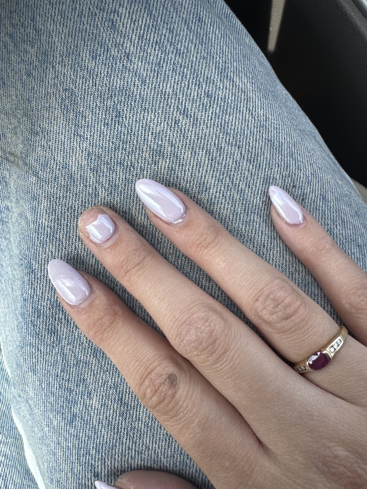 Oscar Nail Bar - Nail Salon in Des Moines