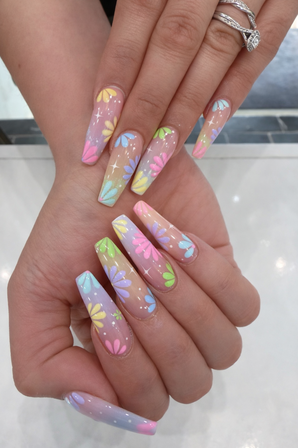 Creative Nail Spa - Nail Salon in Des Moines