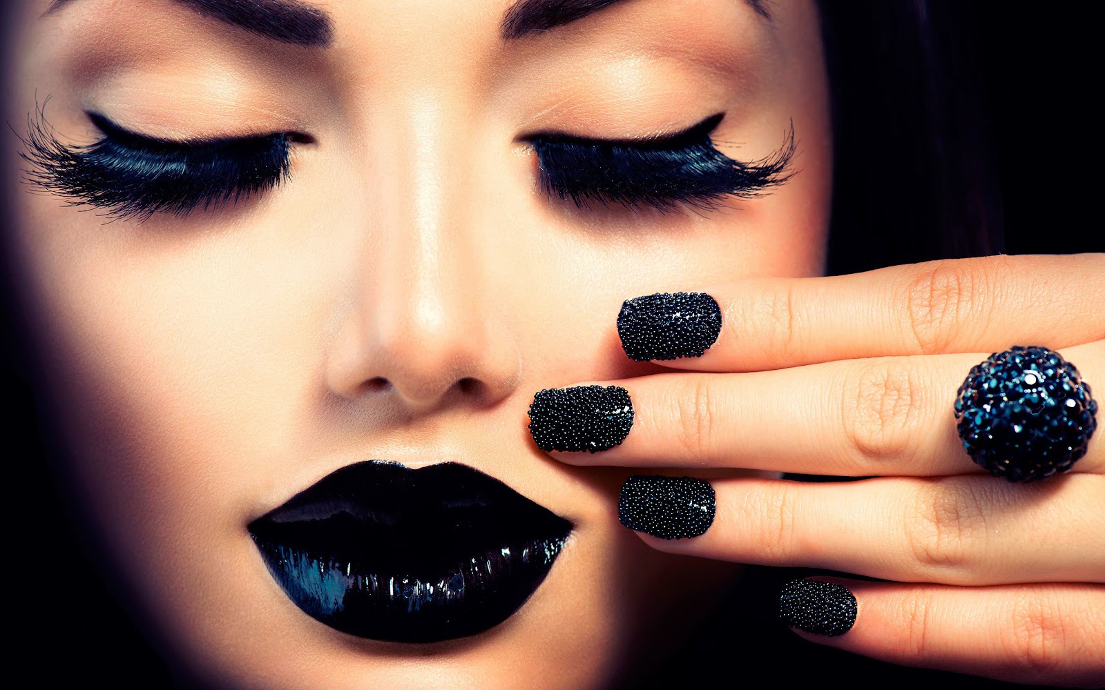 The Nail Lounge - Nail Salon in Des Moines