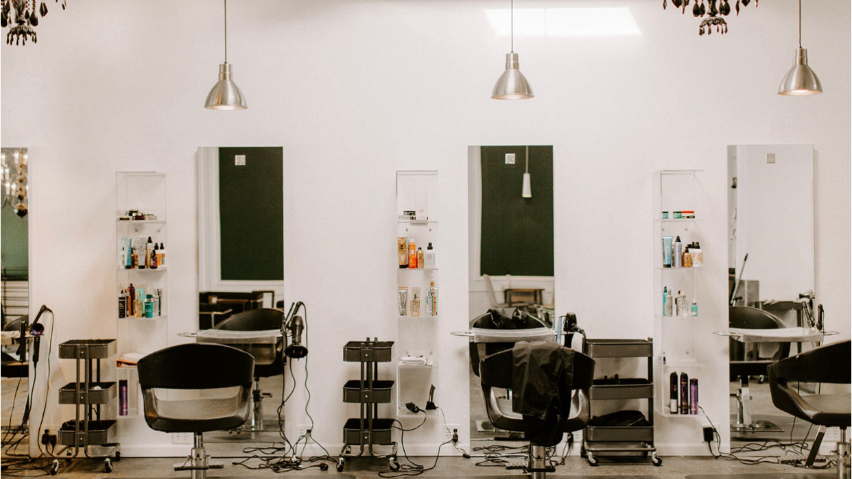 dsm salon - Hair Salon in Des Moines