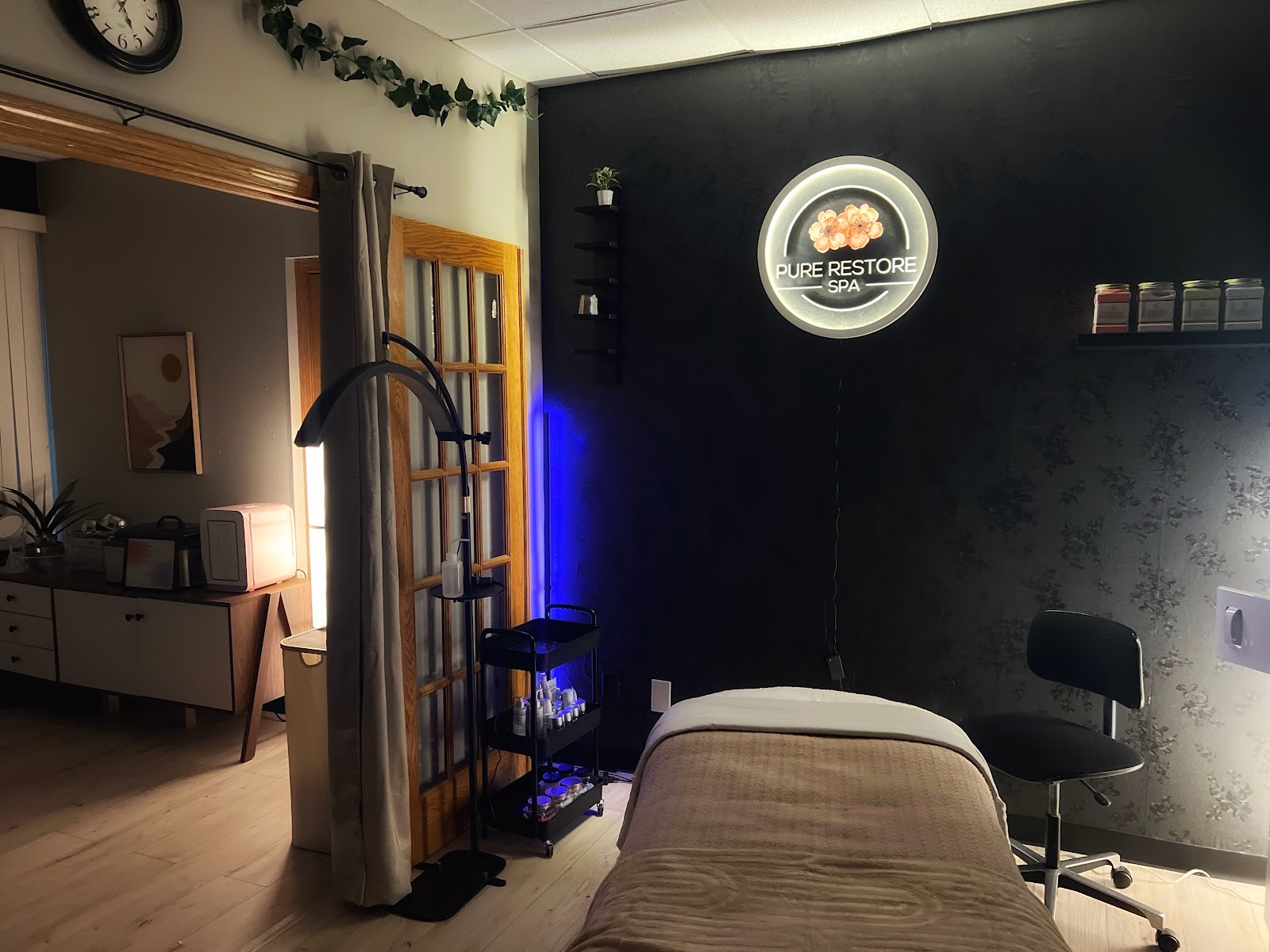 Pure Restore Spa - Hair Salon in Des Moines