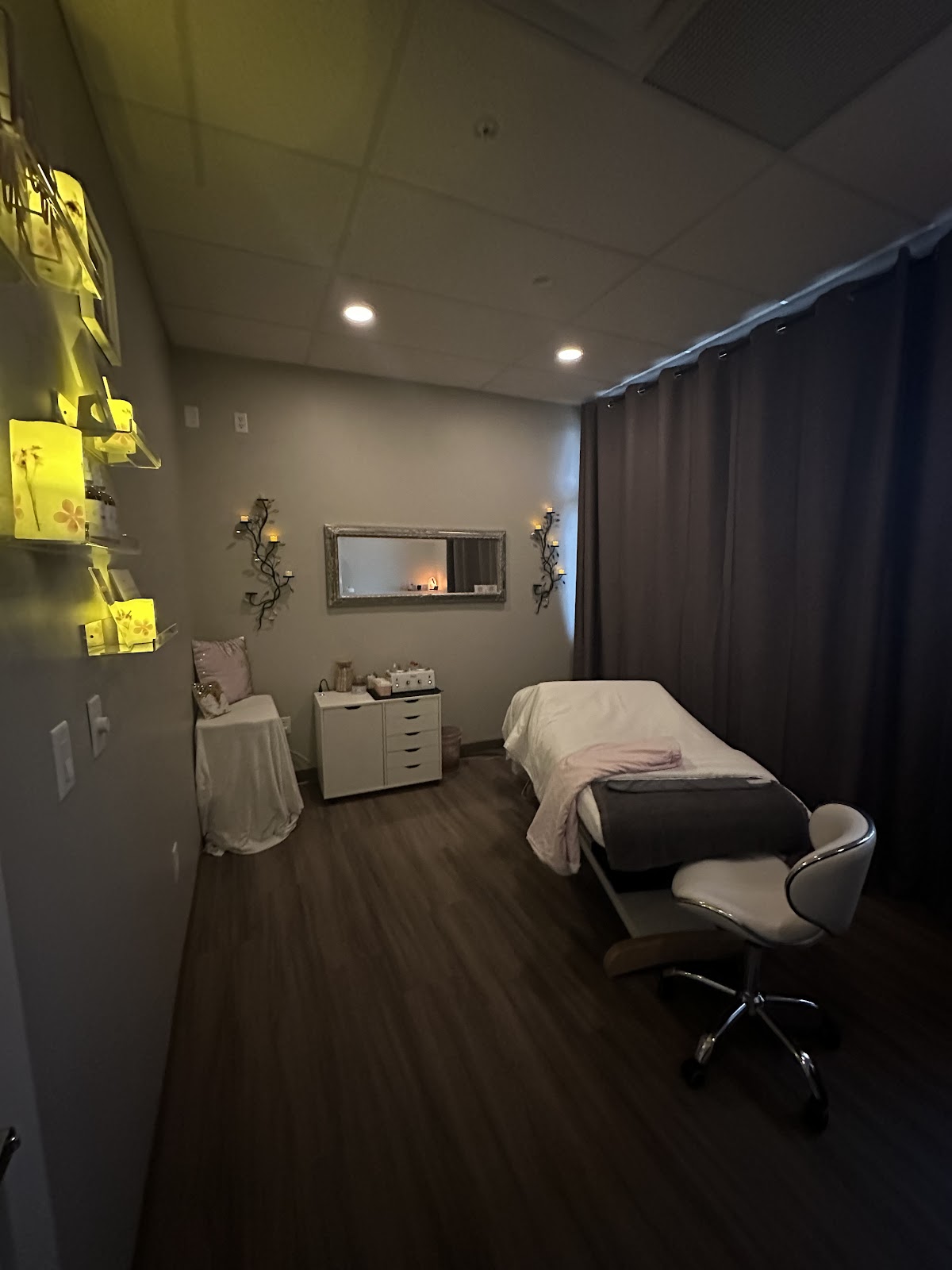ReNew You Spa and Suites - Hair Salon in Des Moines