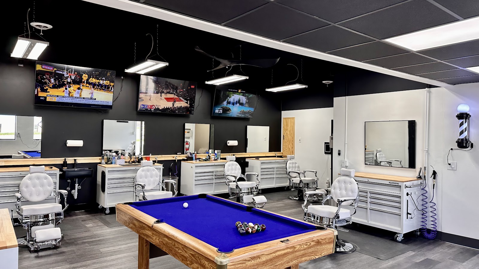 Luxe Premier Barbershop - Barbershop in Cedar Rapids
