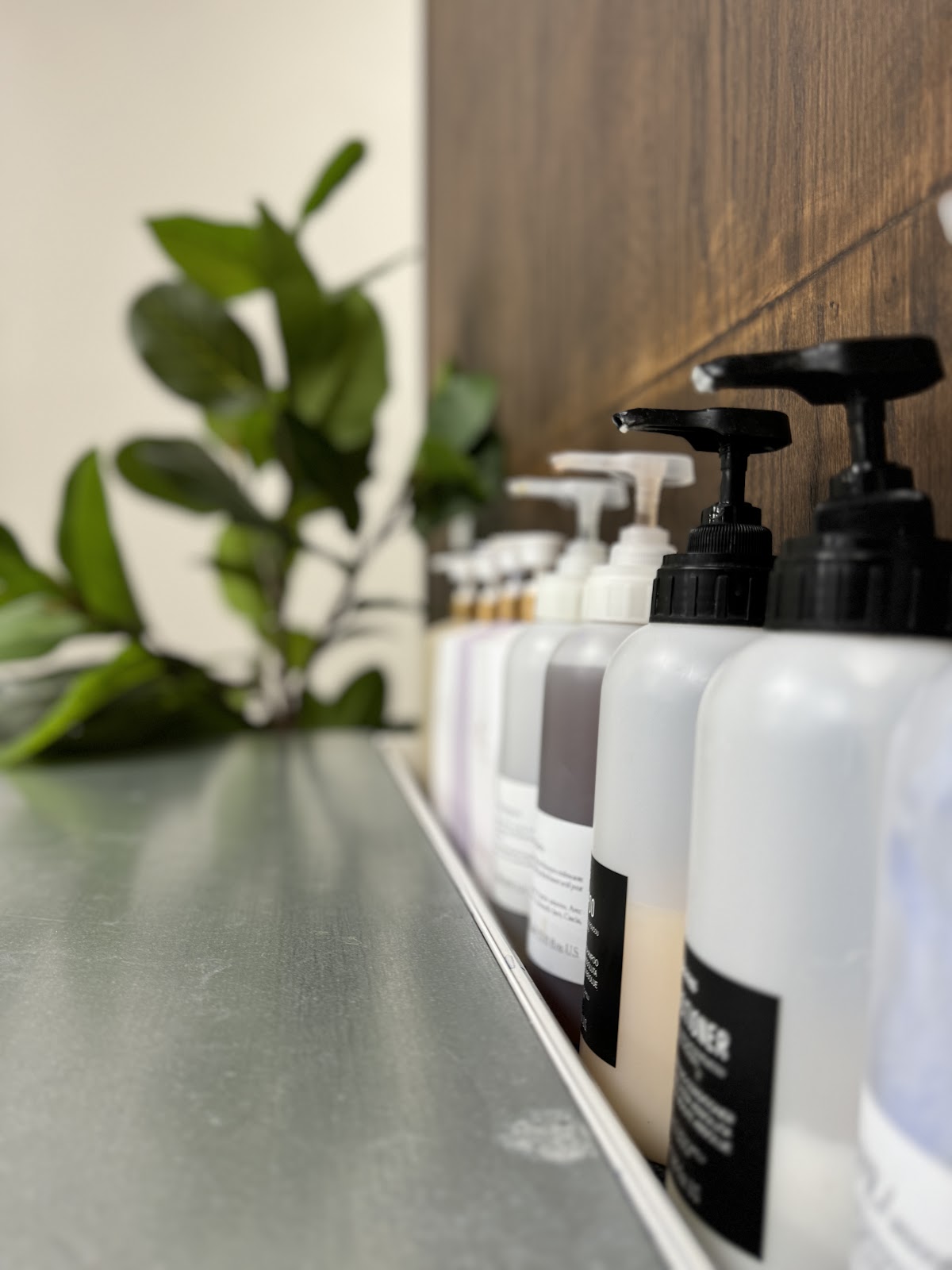 Refinery Salon Co - Hair Salon in Cedar Rapids