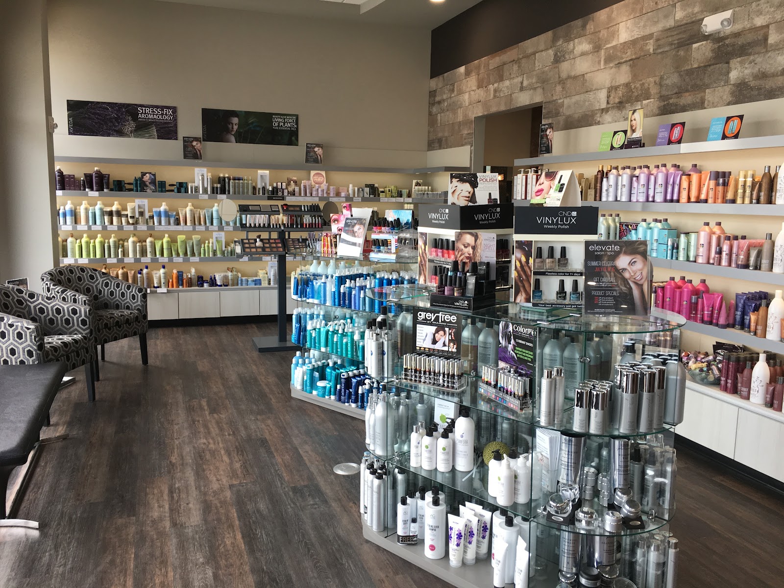 Elevate Salon & Spa - Barbershop in Cedar Rapids