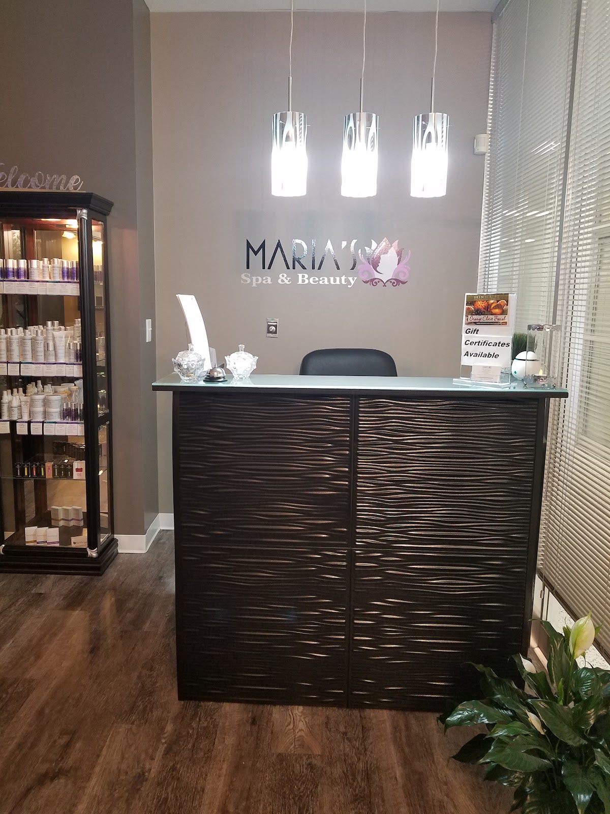Maria’s spa and beauty - Hair Salon in Cedar Rapids