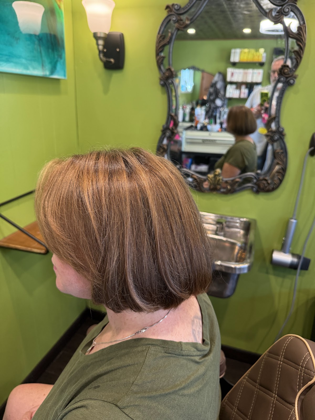 Hare parlor - Barbershop in Iowa City
