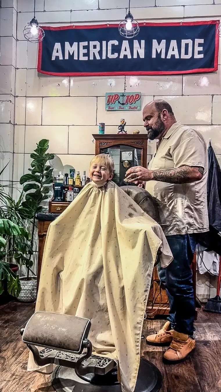 Allied Barber & Supply - Barbershop in Davenport