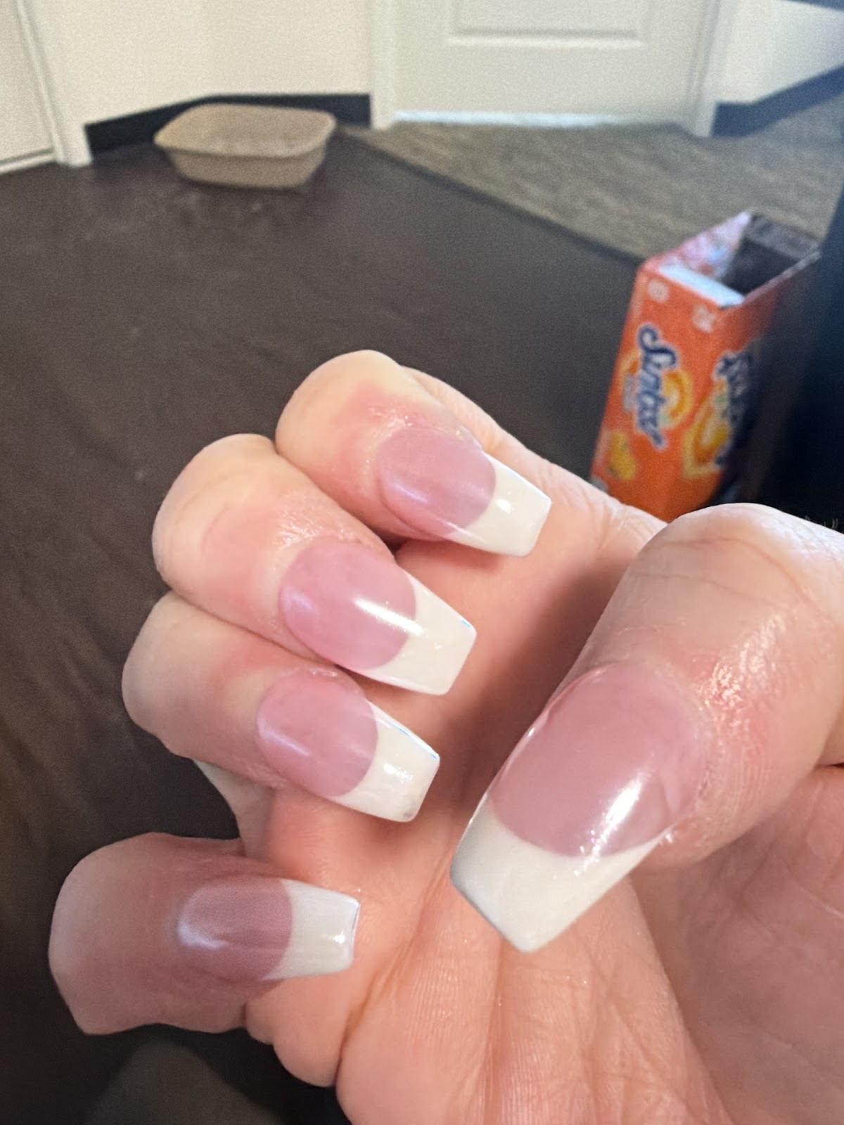 LV Nail Bar & Spa - Nail Salon in Davenport