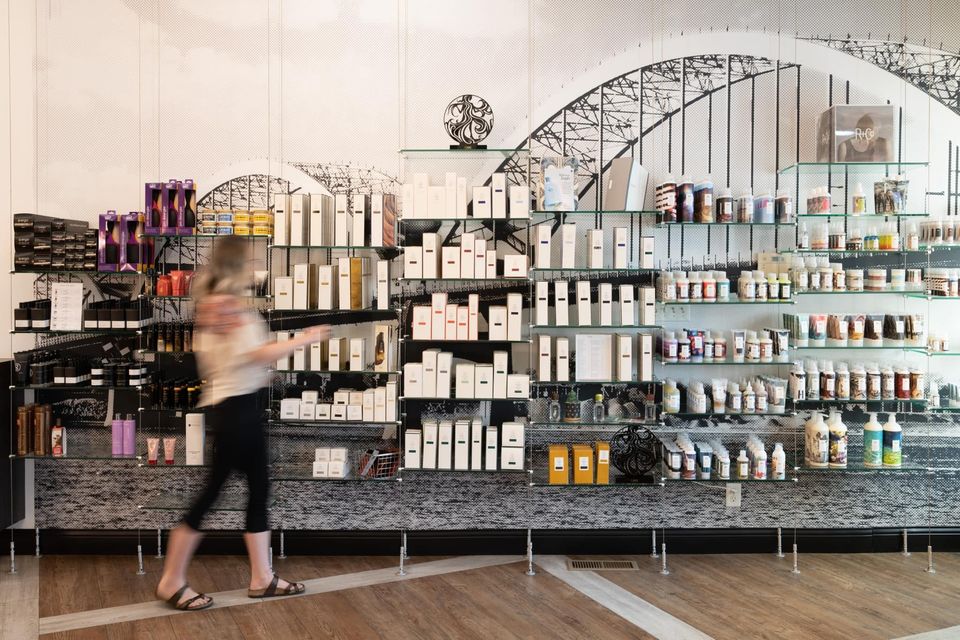 Five Star Salon - Hair Salon in Davenport