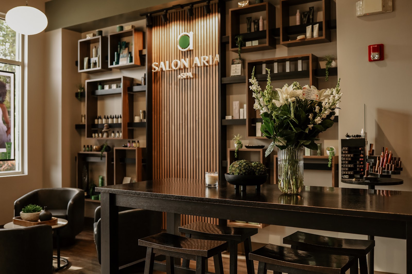 Salon Aria + Spa - Nail Salon in Davenport