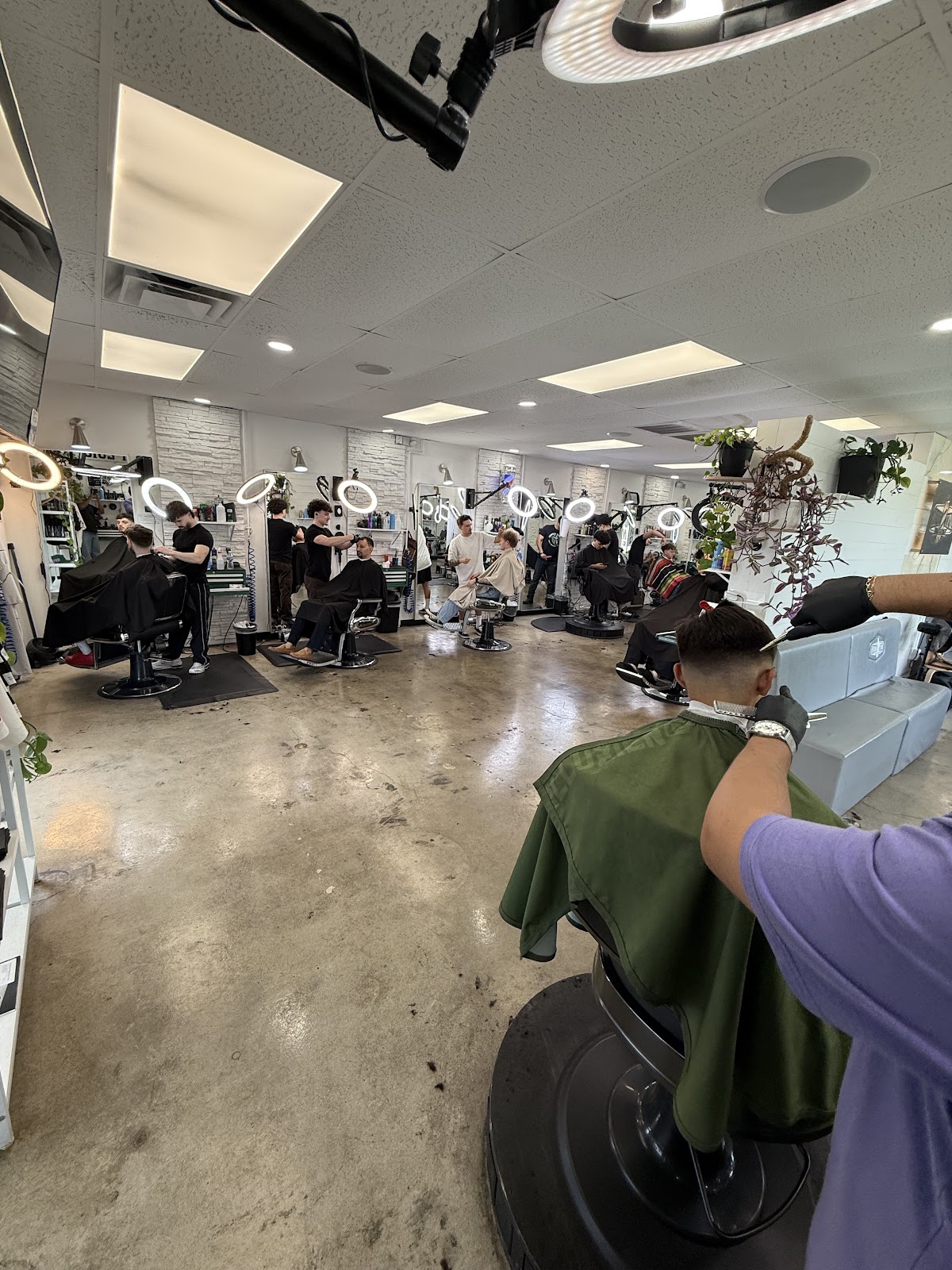 Prime Time Barber Shop East Wichita - Barbershop in Wichita