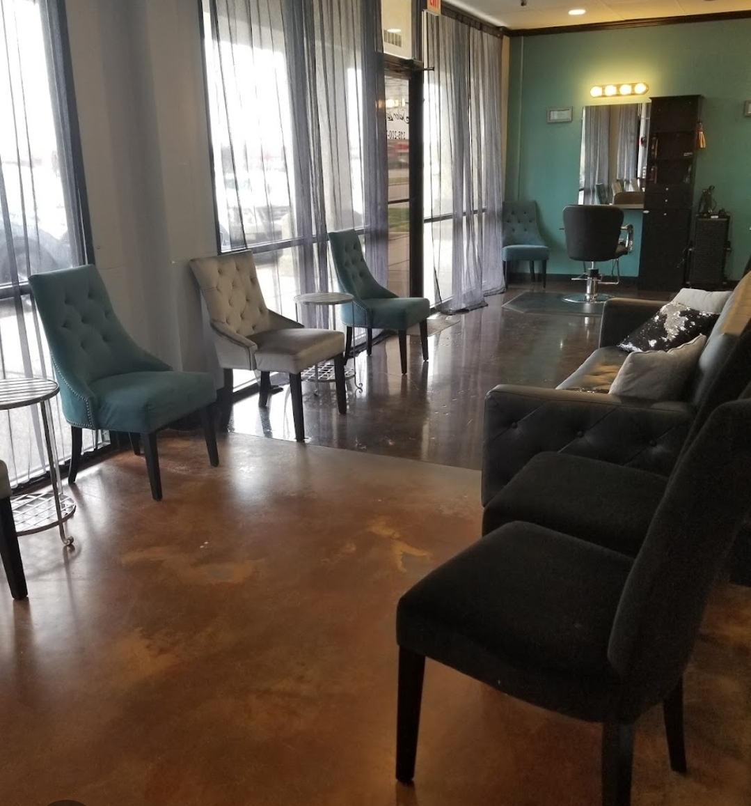 Salon Lavish - Hair Salon in Wichita