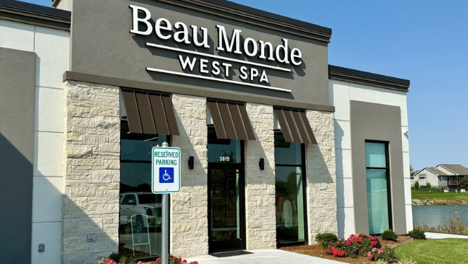 Beau Monde West Spa - Nail Salon in Wichita