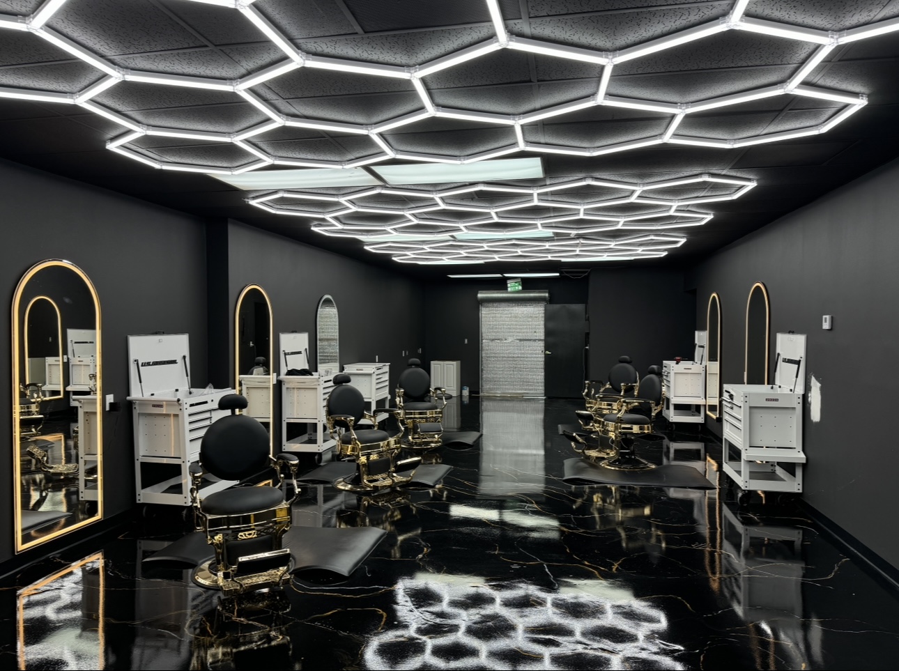 Tapia Fades Barbershop & Lounge - Barbershop in Overland Park